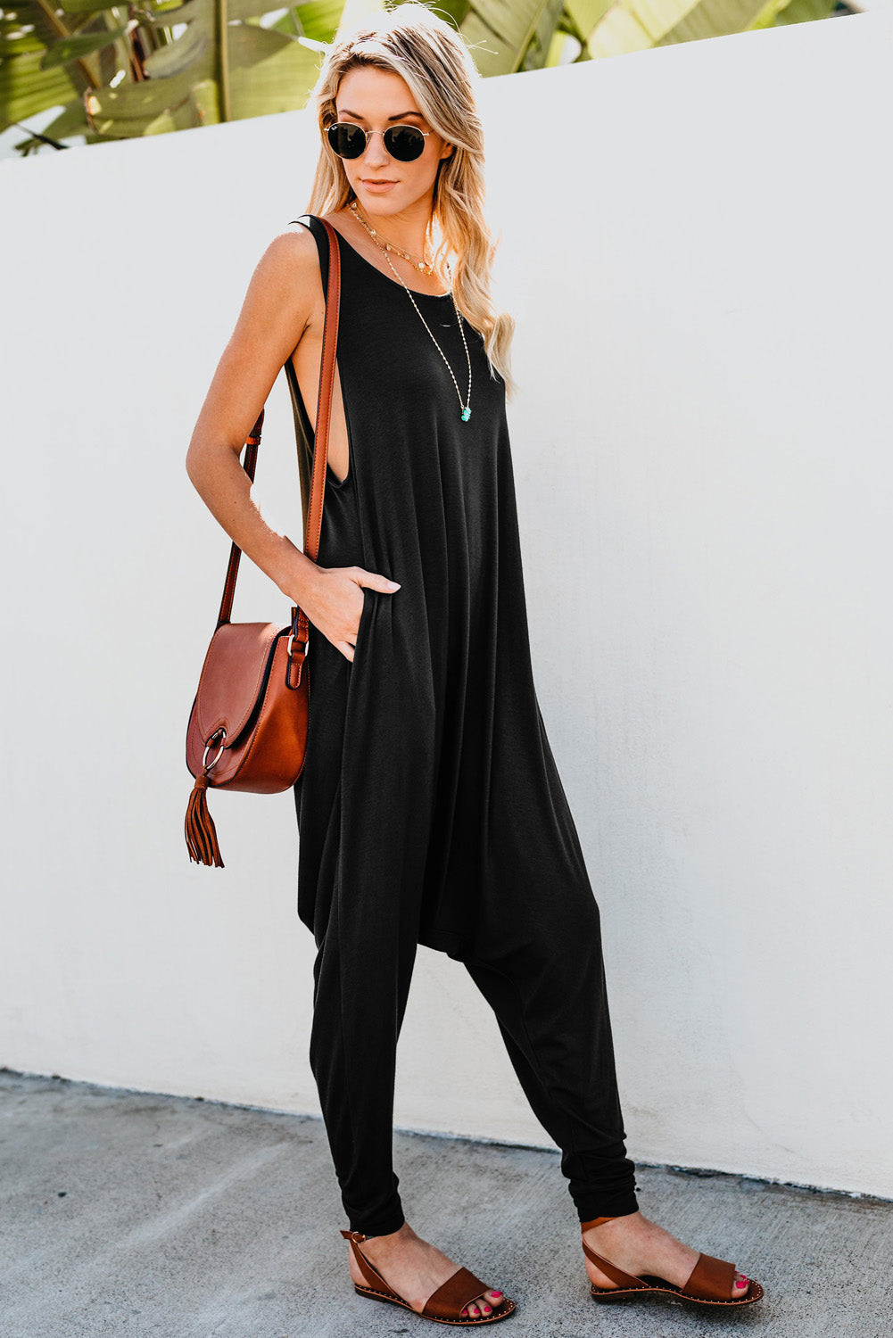 Black Sleeveless Pocketed Harem Jumpsuit