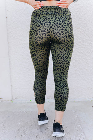 Green Yoga Fitness Leopard Cropped Leggings