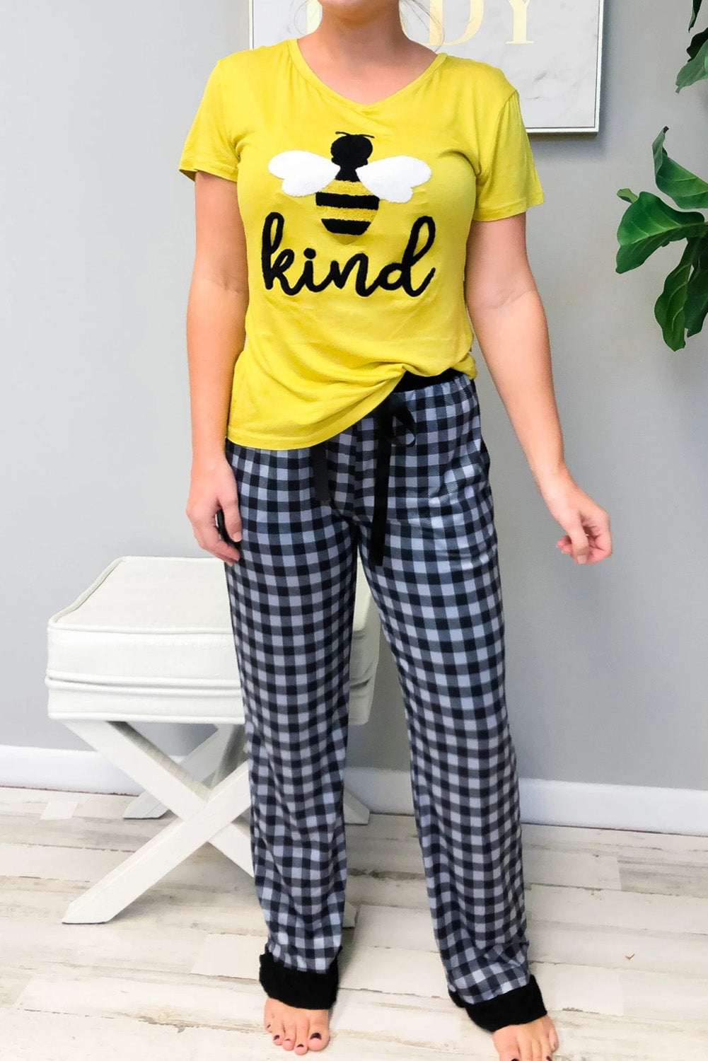Bee kind Print Tee and Pants Lounge Set