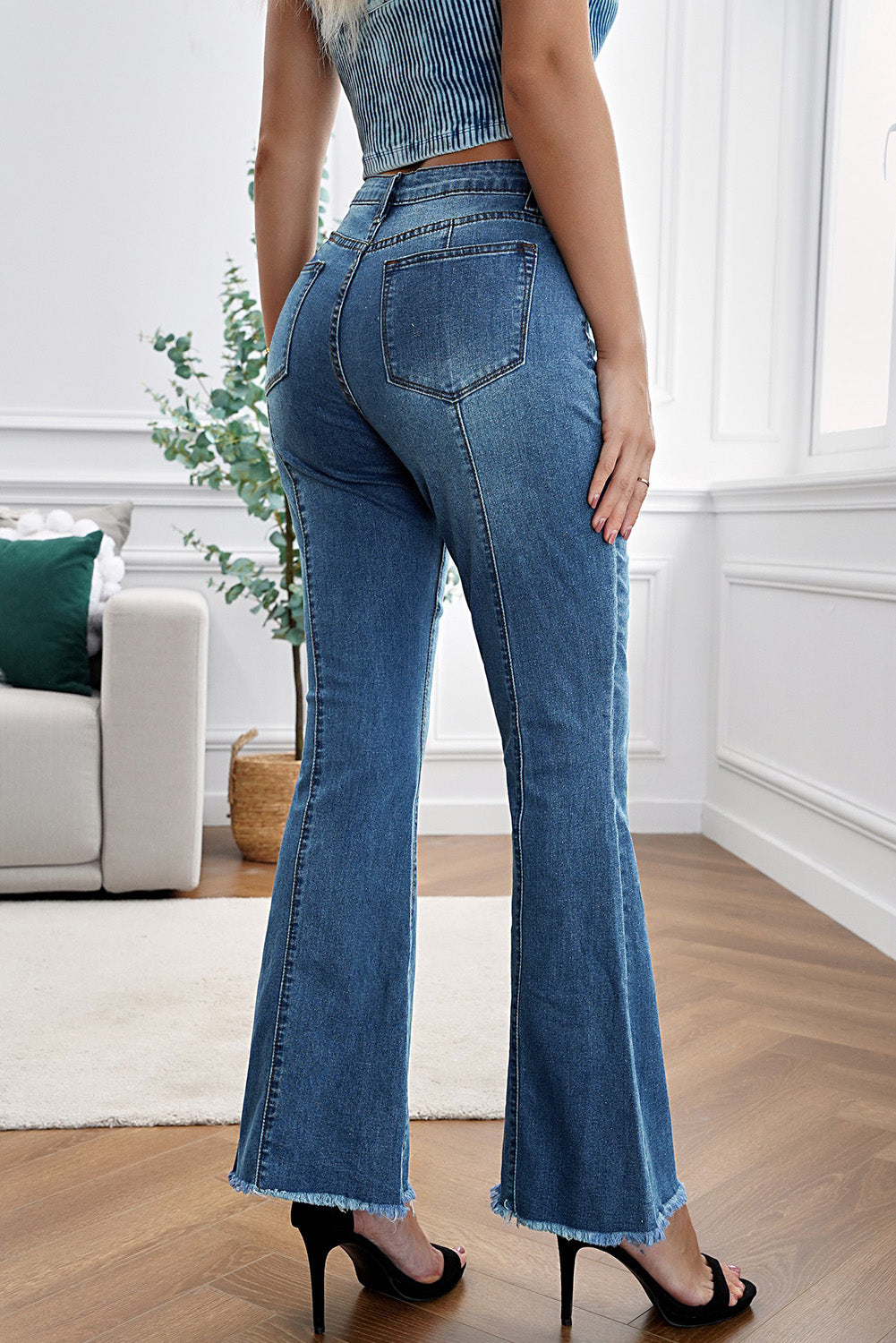 Blue Raw Hem Flared Jeans with Pockets
