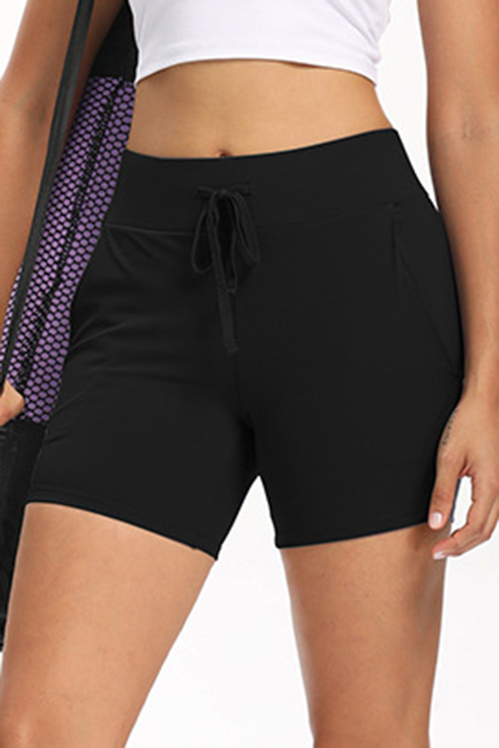 Black Tie Waist Pocket Slim-fit Yoga Shorts