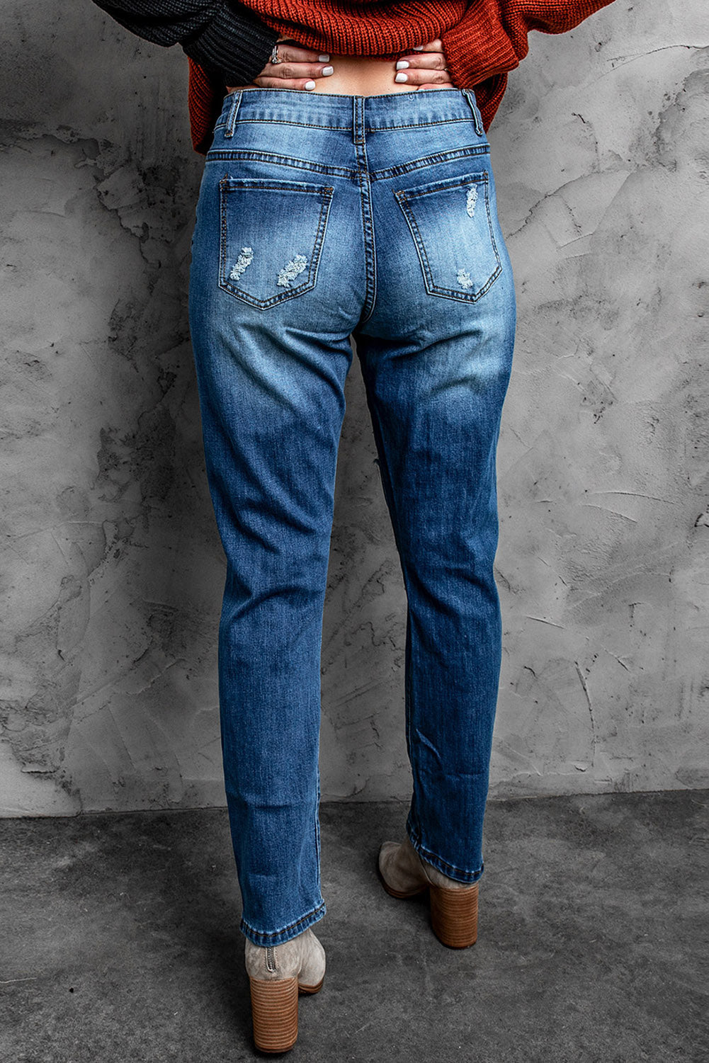 Buttoned Pockets Distressed Jeans