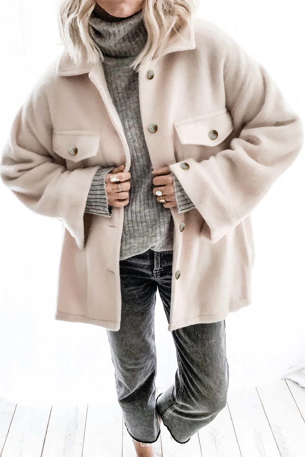 White Turn Down Collar Buttoned Baggy Coat with Pocket